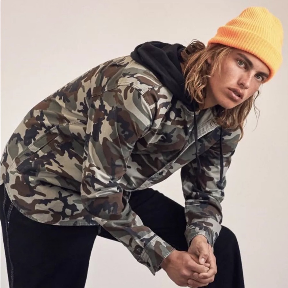 Pacsun Camo Hooded long sleeve button up shirt - Picture 2 of 7